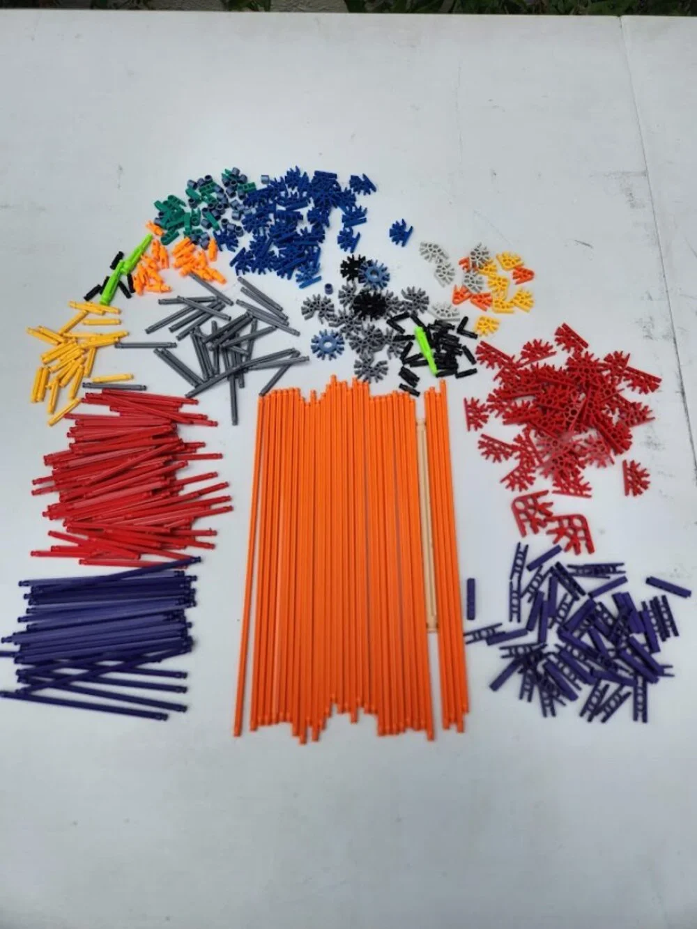 K'NEX Toy Building Set Bulk Lot Mixed Bundle Rods Connectors KNEX STEM Toy Rolle